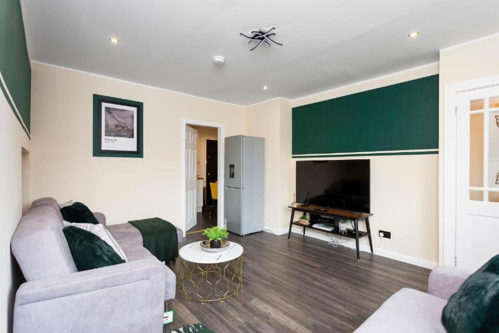 Stylish 3 Bed Edinburgh Abode-Parking And Garden Apartamento Exterior foto